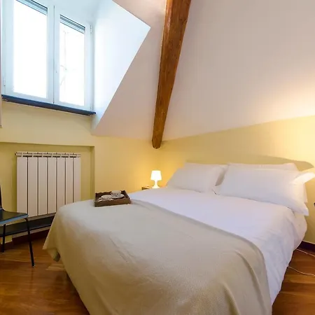 Hintown Privilege Flat Apartman Genova